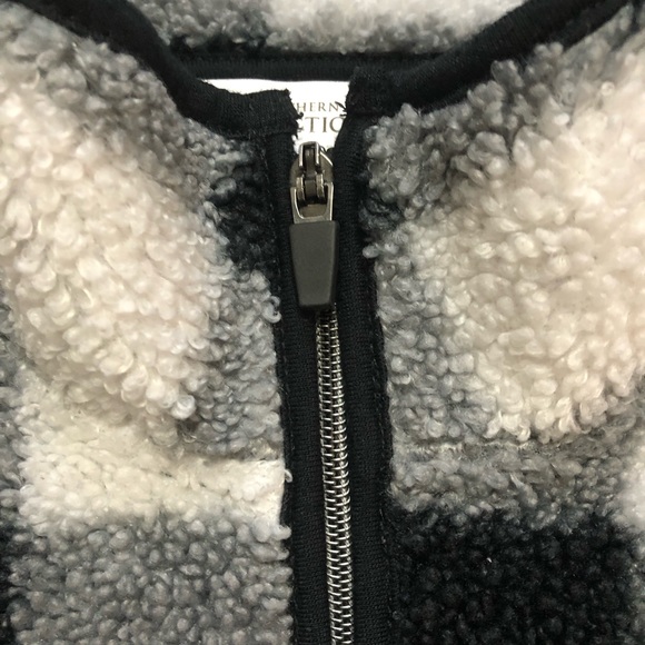 Vintage Northern Reflections Black & White Checkered Sherpa Vest - Picture 11 of 17